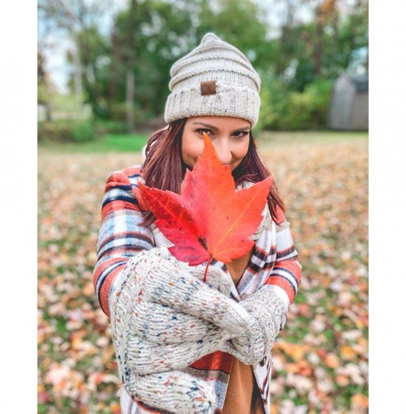 Skullies & Beanies Exclusives Oversized Slouchy Beanie Bundled with Matching Lined Touchscreen Glove - Ivory - CF193ENRWMH